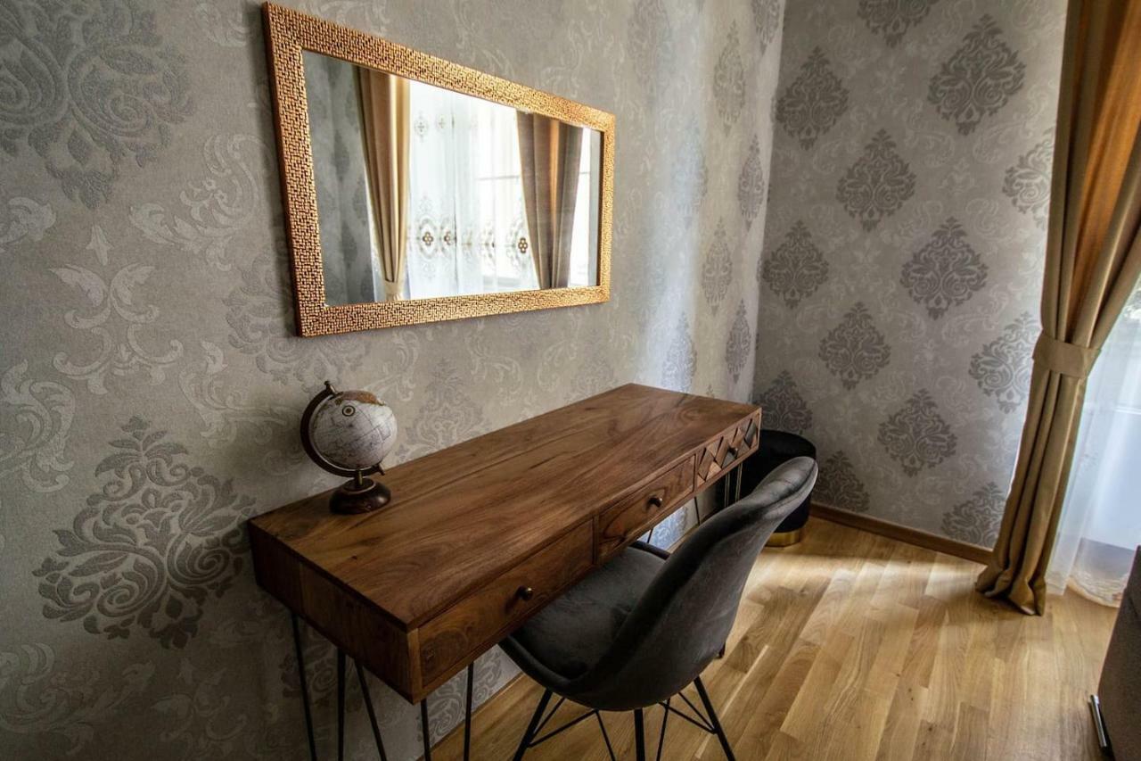 Design 3Bdr Apartment In Residence, Free Parking Prag Exterior foto