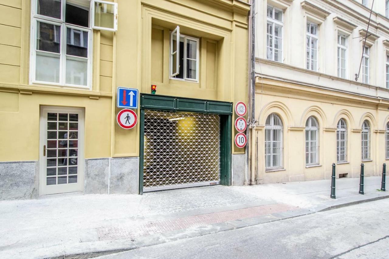 Design 3Bdr Apartment In Residence, Free Parking Prag Exterior foto