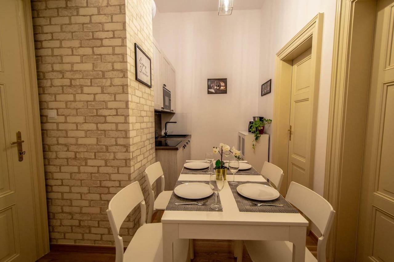Design 3Bdr Apartment In Residence, Free Parking Prag Exterior foto