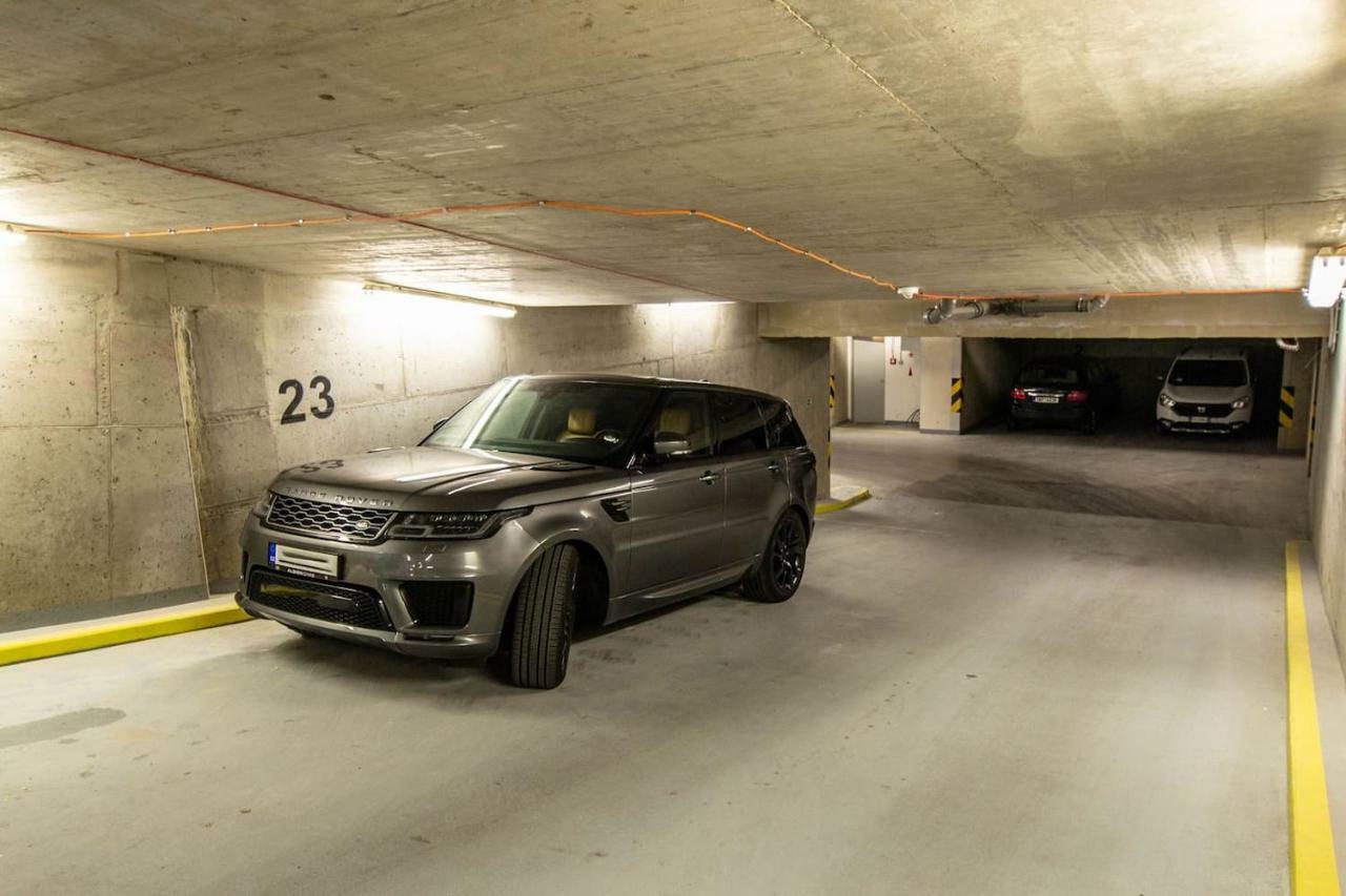 Design 3Bdr Apartment In Residence, Free Parking Prag Exterior foto