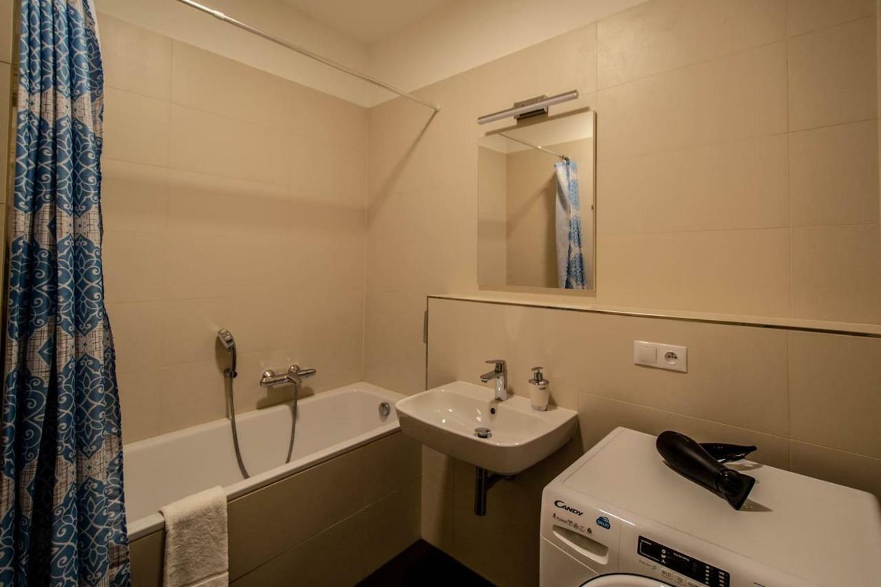 Design 3Bdr Apartment In Residence, Free Parking Prag Exterior foto