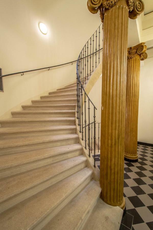 Design 3Bdr Apartment In Residence, Free Parking Prag Exterior foto